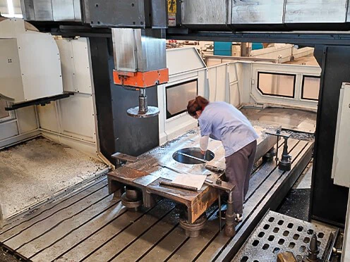 Double Teeth Roll Crusher Front And Rear End Cover Machining Process Double Teeth Roll Crusher Front And Rear End Cover Machining Process